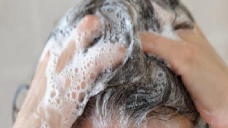 Saç Bakımında Şampuanlama Sıklığı: Doğru Seçim Nasıl Yapılır?