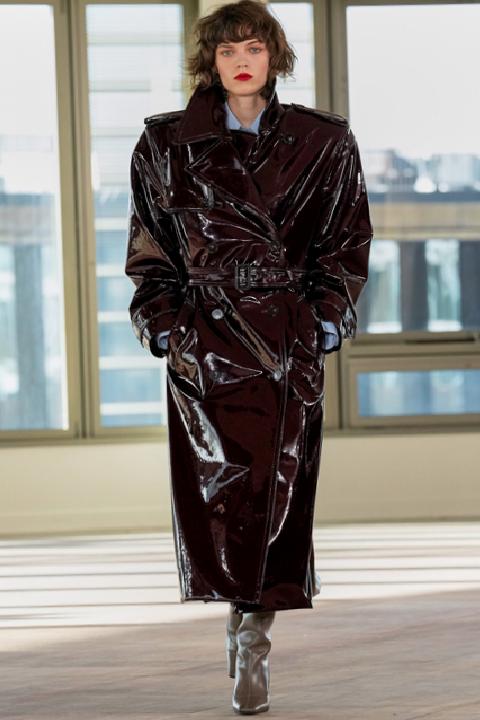 Stella McCartney 2025 Kış Defilesi: StellaCorp