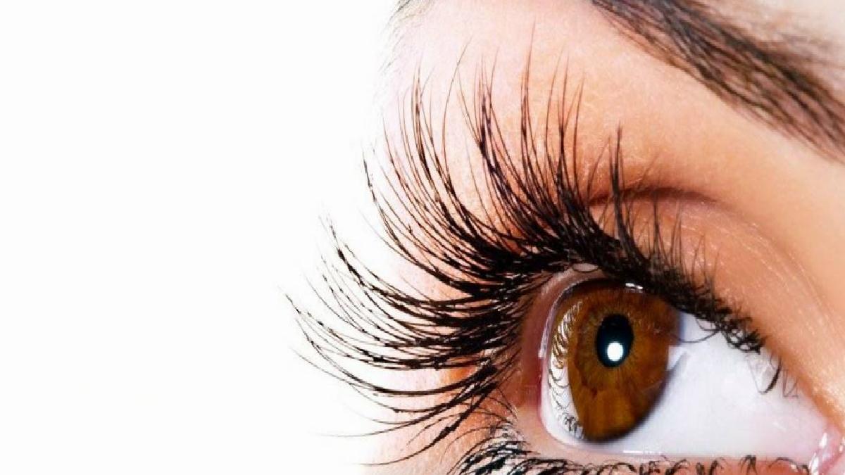 Takma Kirpikler: Gözlere Derinlik ve Güzellik Katmanın İpuçları
