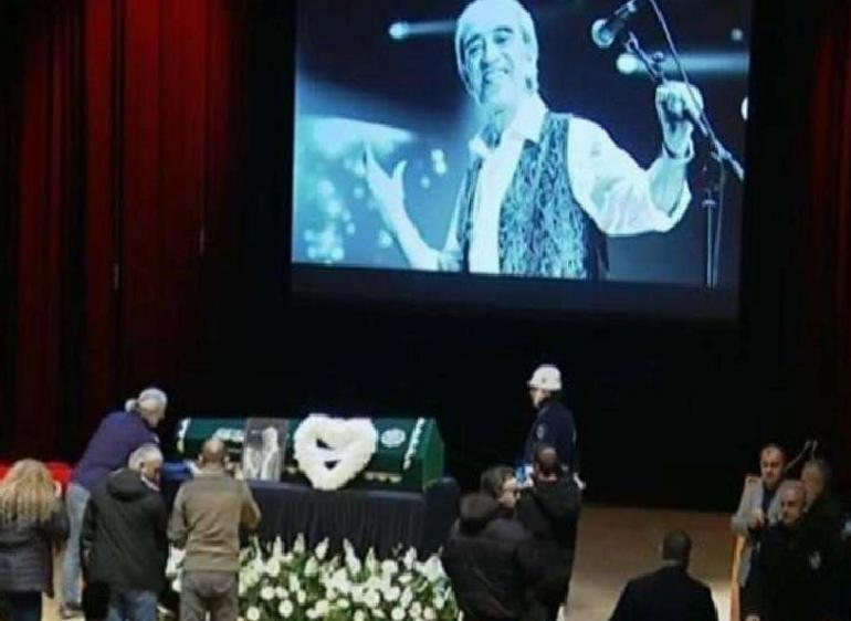 Edip Akbayram Kimdir?
