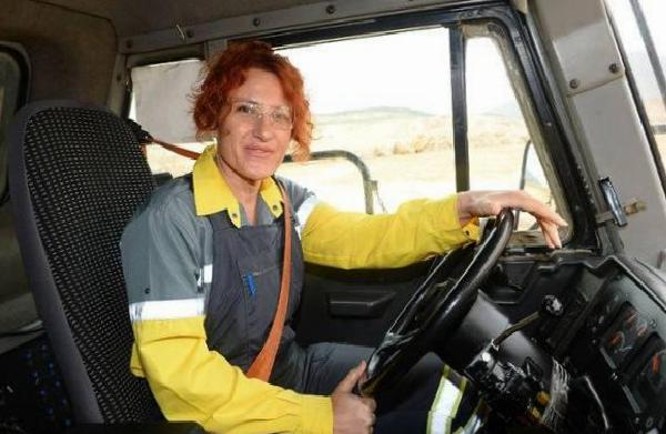 Uşak'taki Kadın Operatörlerin Altın Madeni Başarısı