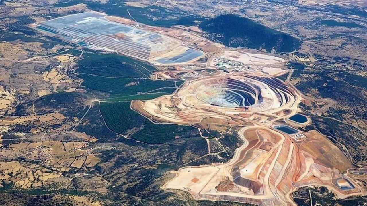 Uşak'taki Kadın Operatörlerin Altın Madeni Başarısı