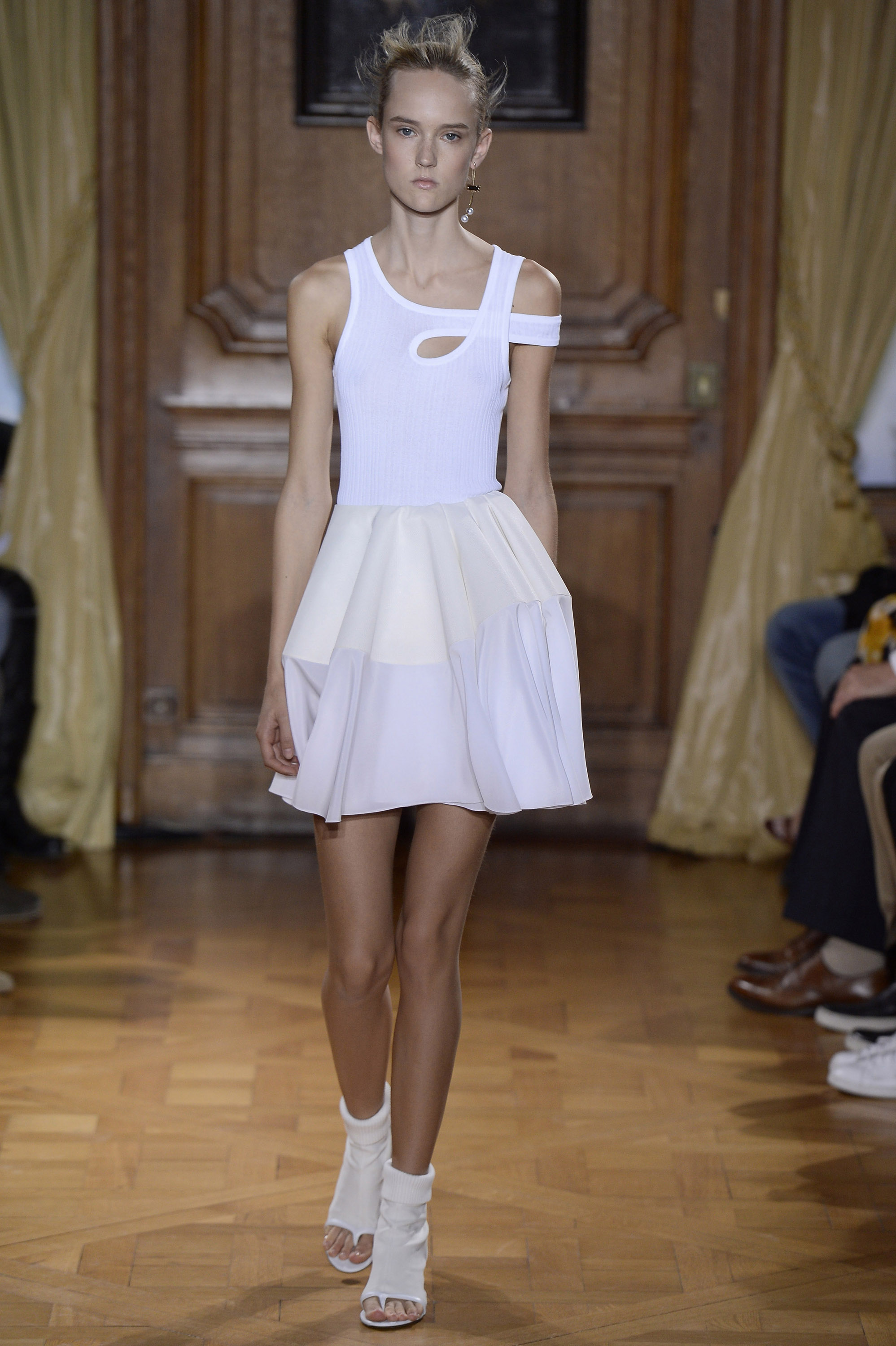 Viktor & Rolf'dan Hazır Giyime Dönüş