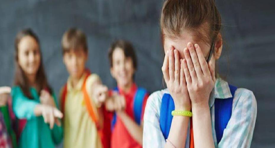 Akran Zorbalığı: Ciddi Bir Sorun ve Çözüm Yolları