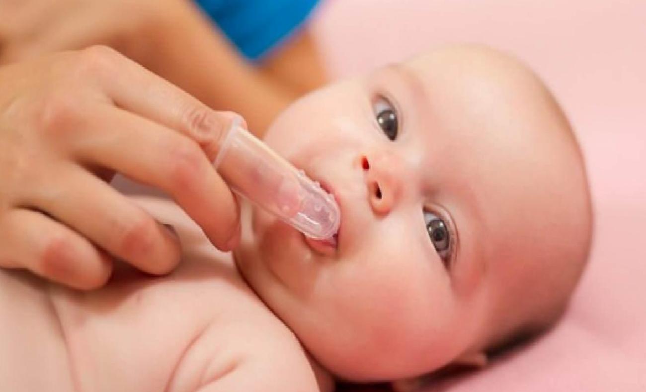 Bebeklik Döneminde Ağız ve Diş Bakımı