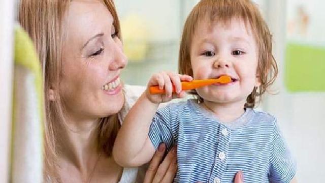 Bebeklik Döneminde Ağız ve Diş Bakımı