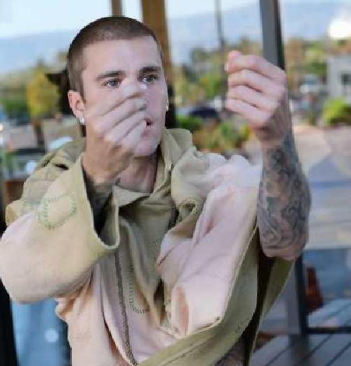 Justin Bieber'ın Zor Günleri: Gazetecilerle Gerilim Anları