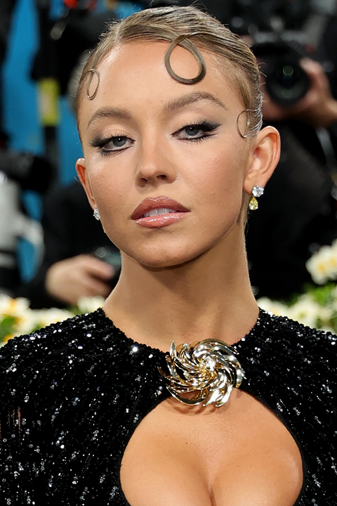 Met Gala 2023'ten İlham Veren Saç ve Makyaj Trendleri