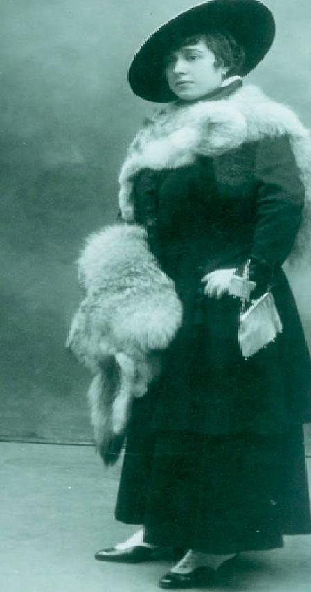 Fendi'nin 100. Yılında Köklü Değerlere Sadık Kalmak