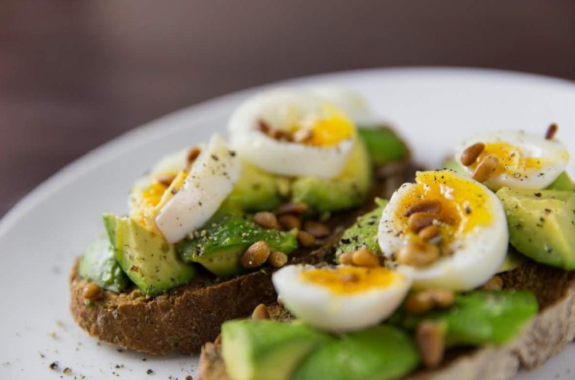 Gelinler İçin 1 Haftalık Forma Girme Diyeti: Düğün Öncesi En Etkili Program