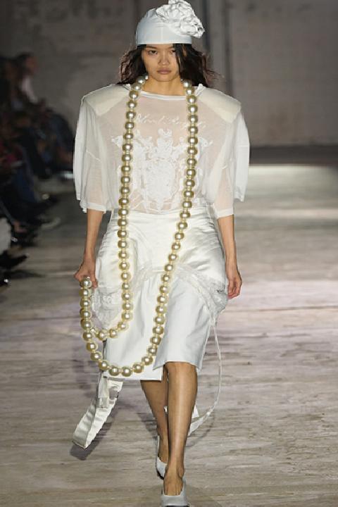 İncilerin Sınıf ve Erişilebilirlik Dönüşümü