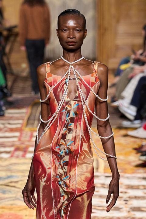 İnci Tasarımlarında Değişen Moda Anlayışı ve Yeniden Doğuş