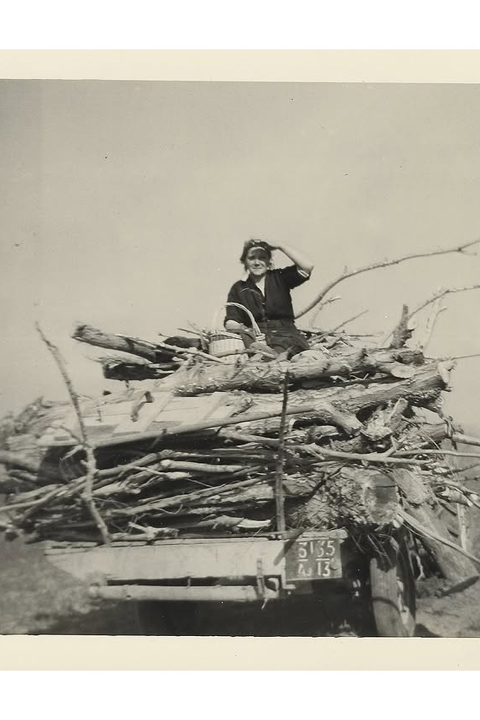 Jacquemus'un Versailles'taki Yeni Koleksiyonuyla Nostalji ve Aidiyet Temaları