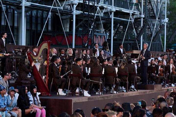 Koleksiyonun Genel Özellikleri ve Öne Çıkan Parçalar