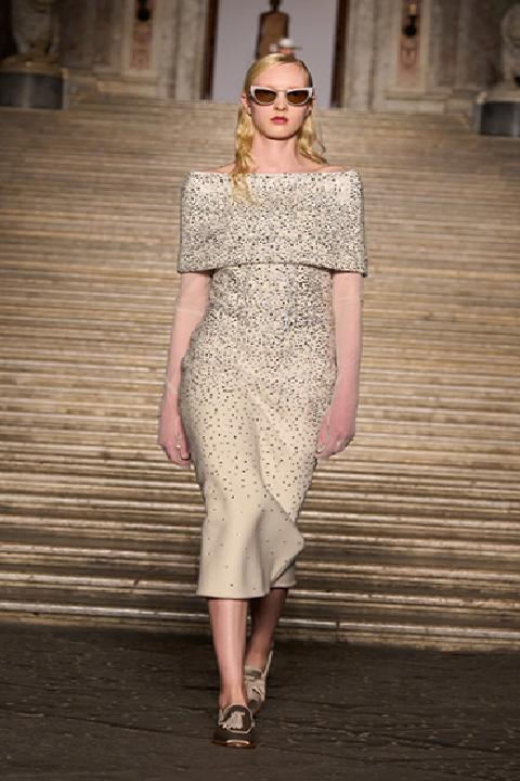 Max Mara’nın Napoli’deki Barok Atmosferinde 2026 Resort Koleksiyonu Tanıtımı