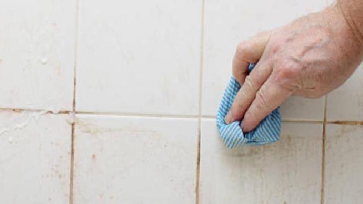 Fayanslardaki Yağ Lekeleri ve Temizlik Yöntemleri