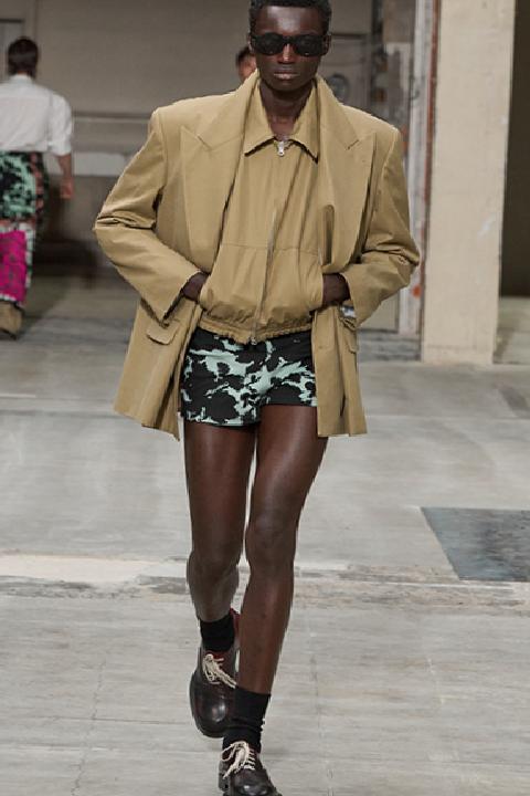 Defile Atmosferi ve Sahne Düzeni