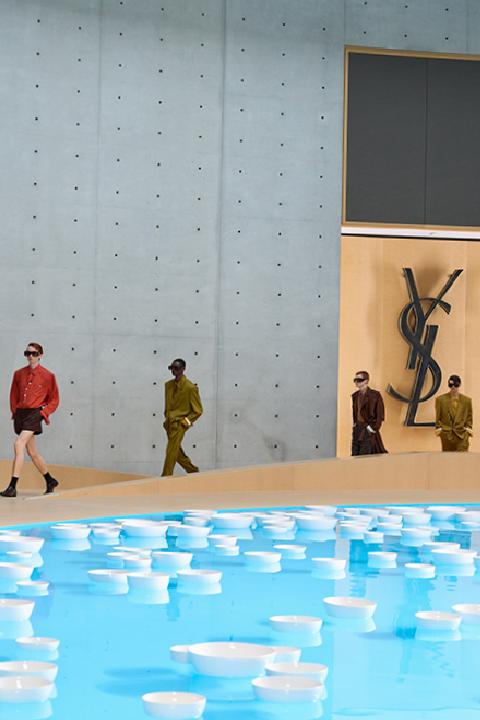 Saint Laurent İlkbahar/Yaz 2026 Erkek Hazır Giyim Koleksiyonu: Mimari ve Sanatın Buluşması