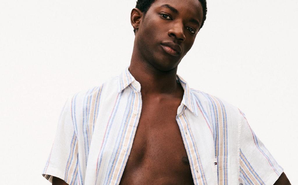 Tommy Hilfiger: Amerikan Kolej Stilini Global Moda İkonuna Dönüştüren Marka