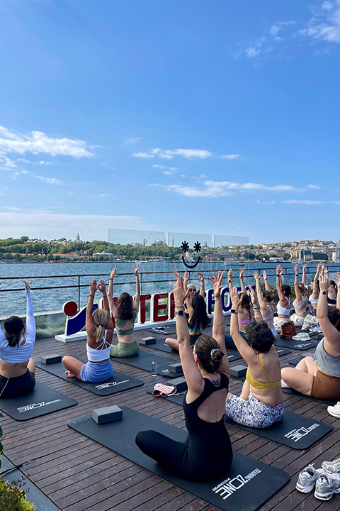 Kürasyon ve İşbirlikleri