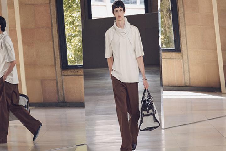 Hermès 2026 İlkbahar/Yaz Koleksiyonunun Teması ve Atmosferi