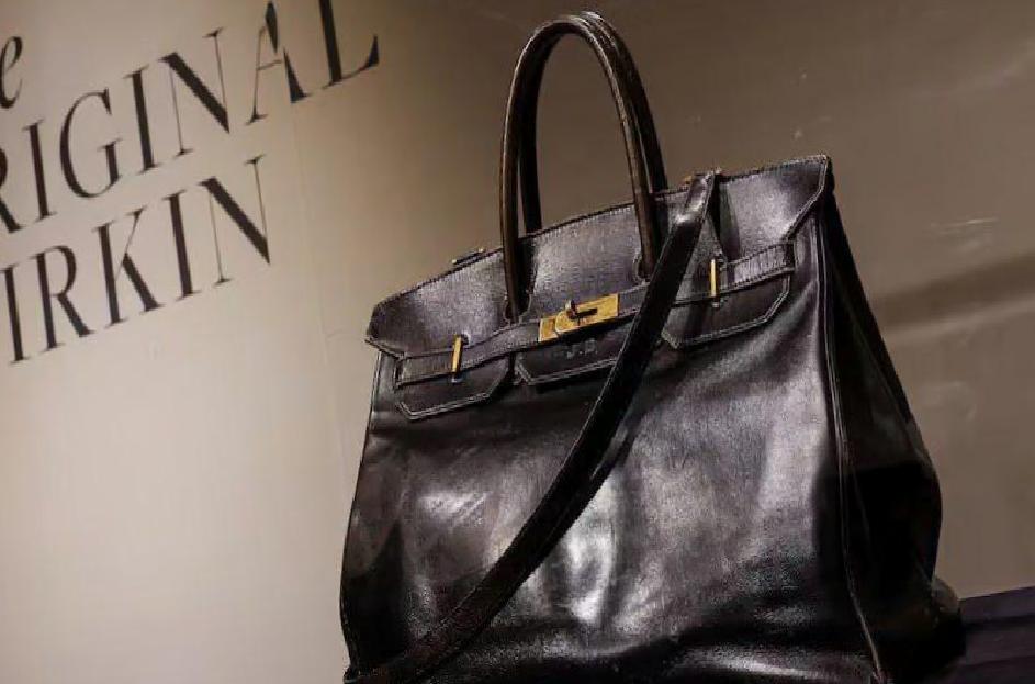 Hermes'in Efsanevi Birkin Çantası Rekor Fiyata Satıldı