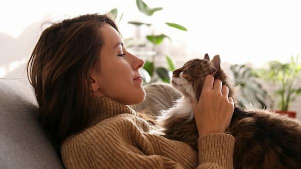 Otoriteyle Arası İyi Olan Kedisever: Oğlak Burcu