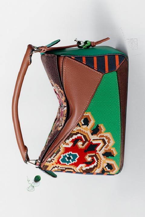 Loewe’nin İkonik Puzzle Çantası 10 Yaşında! Koleksiyon ve Hikayesi