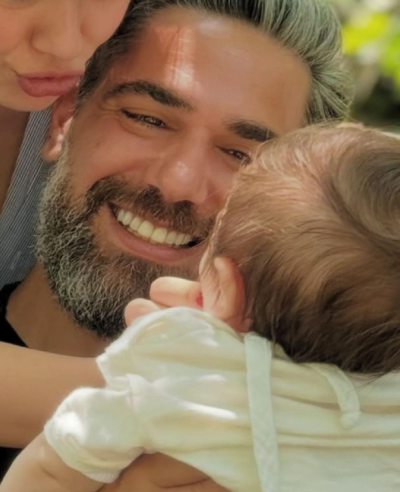 Neslihan Atagül ve Kadir Doğulu'nun Mutlu Bebekleri Aziz ile Duygu Dolu Anlar