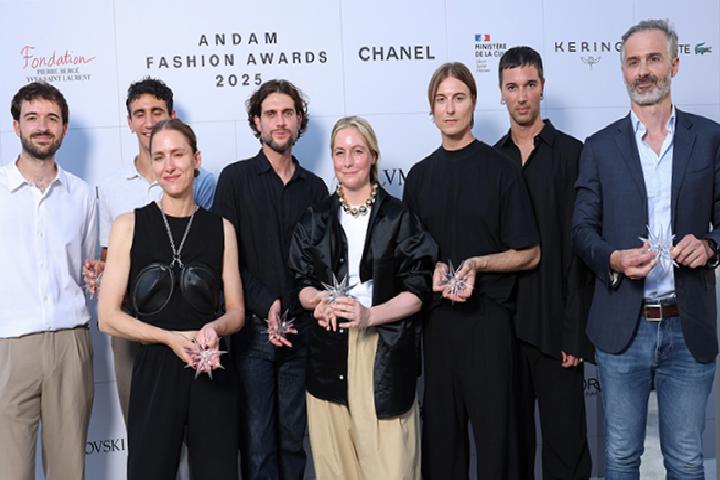 Pazartesi Akşamı Büyük Bir Törenle Sahiplerini Buldu