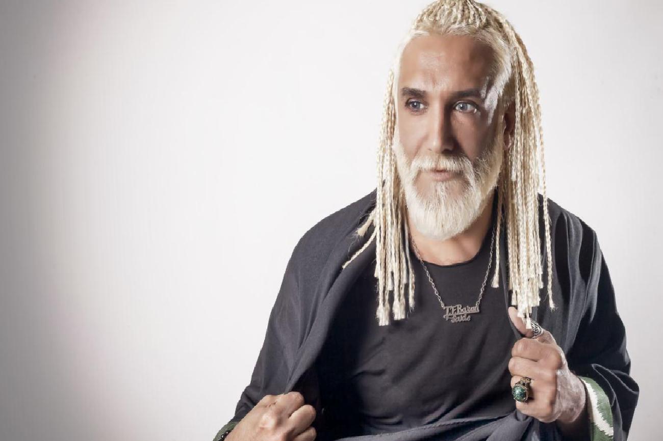 Ünlü Şarkıcı Tarık Mengüç ve Oğlunun Korkutucu Kaza Haberi