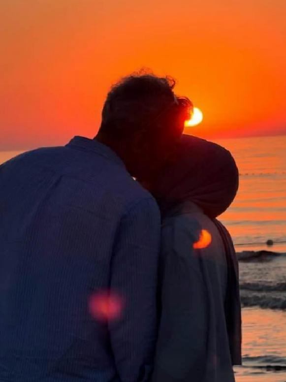 İkinci Duygusal Kutlama: Eşinin Doğum Gününü Unutmadı