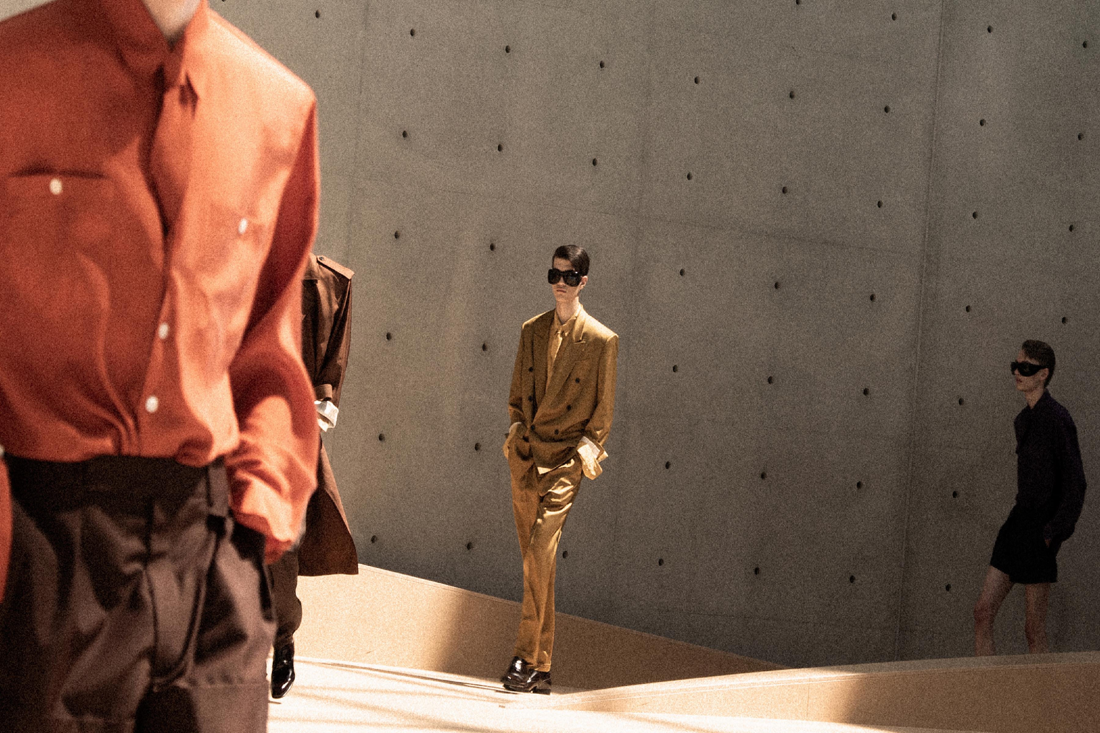 Vaccarello'nun Bu Sezonki Koleksiyonu: Nostaji ve Toplumsal Hafızanın Duygusal Portresi