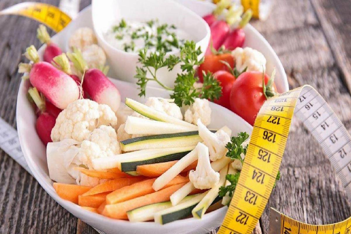 Yaz Mevsimi İçin 10 Günlük Sağlıklı ve Etkili Yaz Diyeti Rehberi