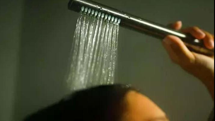 5 Dakikalık Soğuk Duş Rutini ile Zihni ve Bedeni Dinlendiren Farklı Bir Deneyim