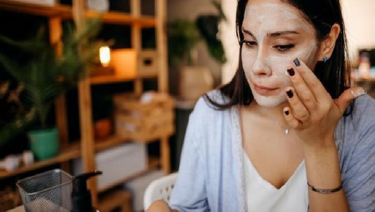 'AHA' ve 'BHA' detayına dikkat! Peeling etkisi faydadan çok zarar verebiliyormuş