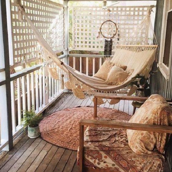 Balkonlarınızı aksesuarlarla zenginleştirmeye ne dersiniz?