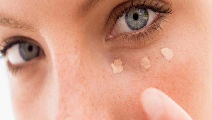 Banyoda saklamak büyük hata! Makyaj malzemelerinden yayılan tehlike