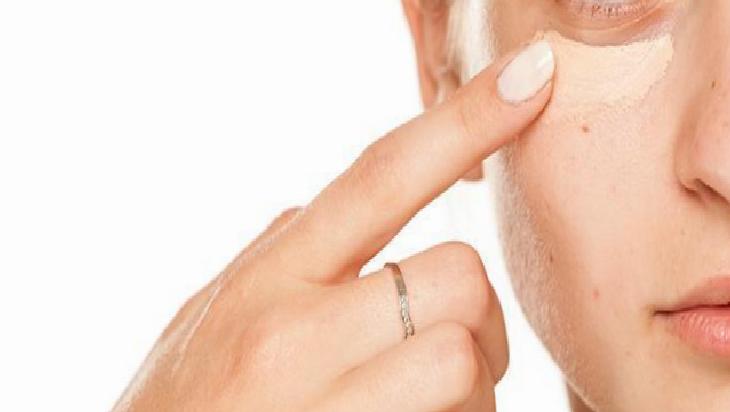 Banyoda saklamak büyük hata! Makyaj malzemelerinden yayılan tehlike