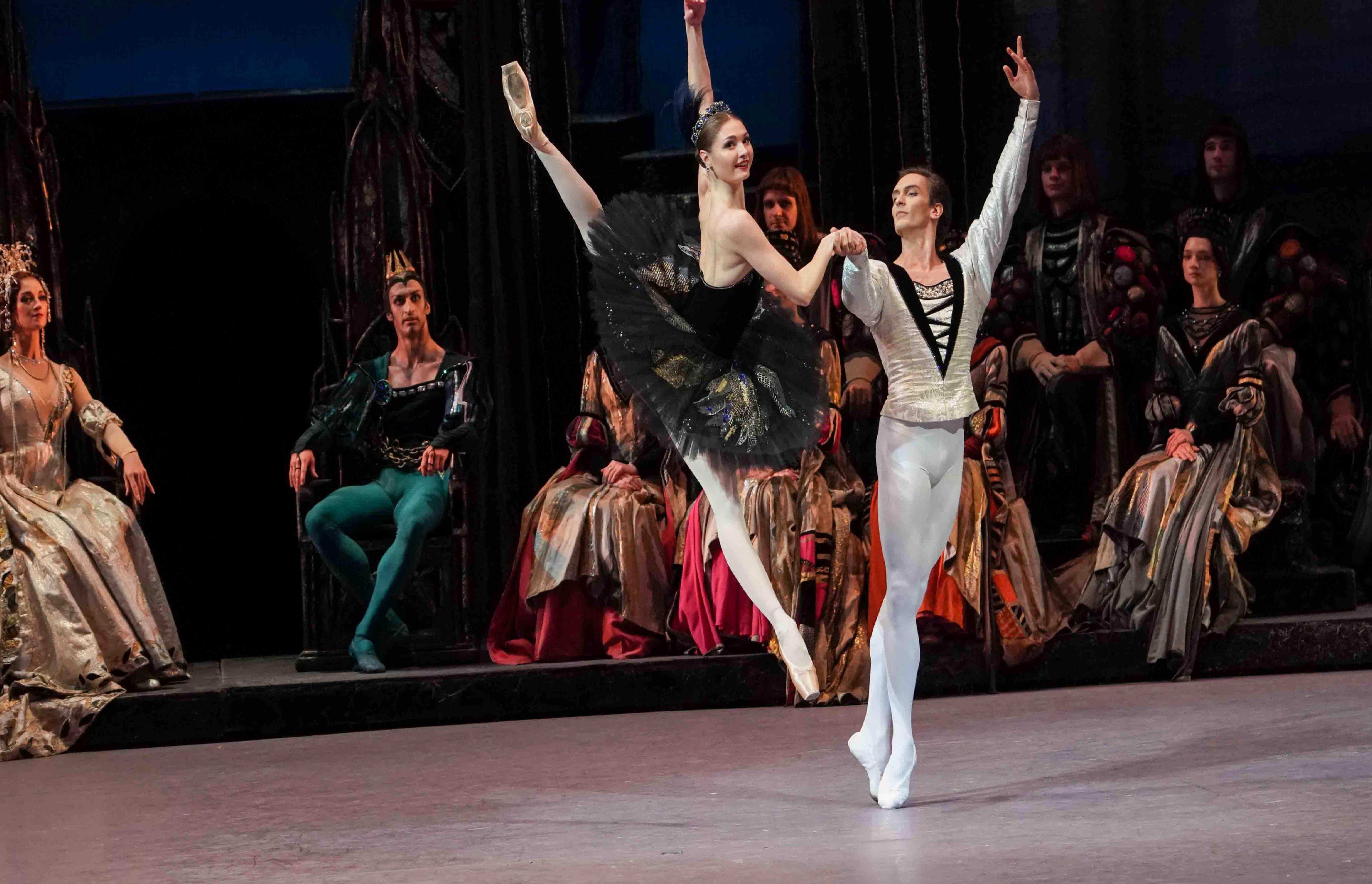 Bolşoy Tiyatrosu İstanbul’da: Romeo ve Juliet & Kuğu Gölü Sahnede