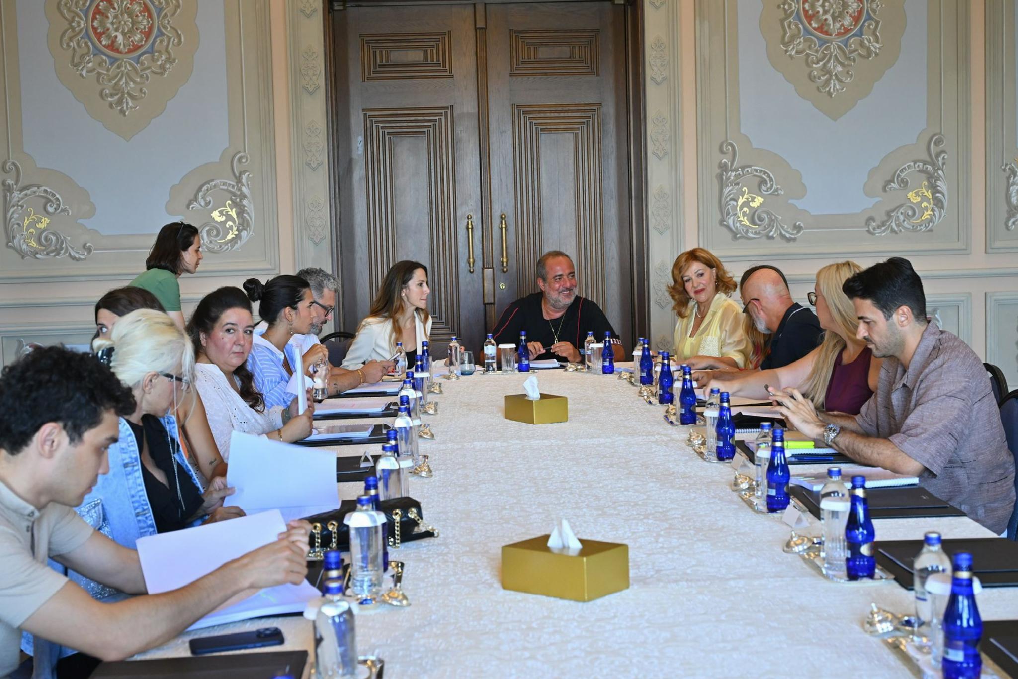 Dizi Dünyasında Yeni Bir Dönem: Dikey Diziler