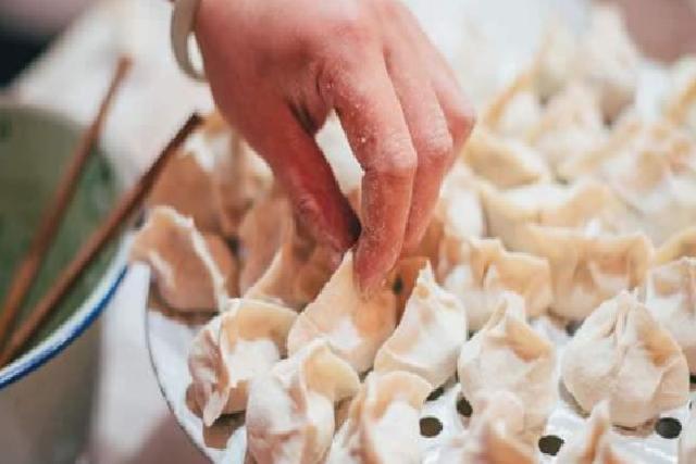 Geleneksel Jiaozi: Çin Mantısını Evde Deneyimlemek