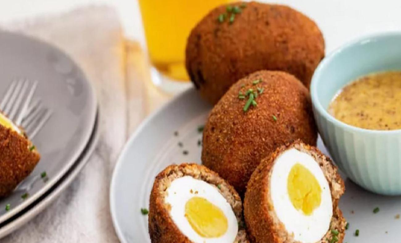 İskoç yumurtası (Scotch eggs) tarifi: Dışı kıtır, içi sürpriz dolu