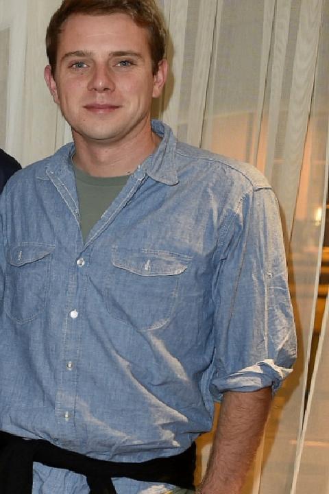 Jonathan Anderson’un Oyunculuktan Modaya Yolculuğu: Sahne Arkasından Işığa