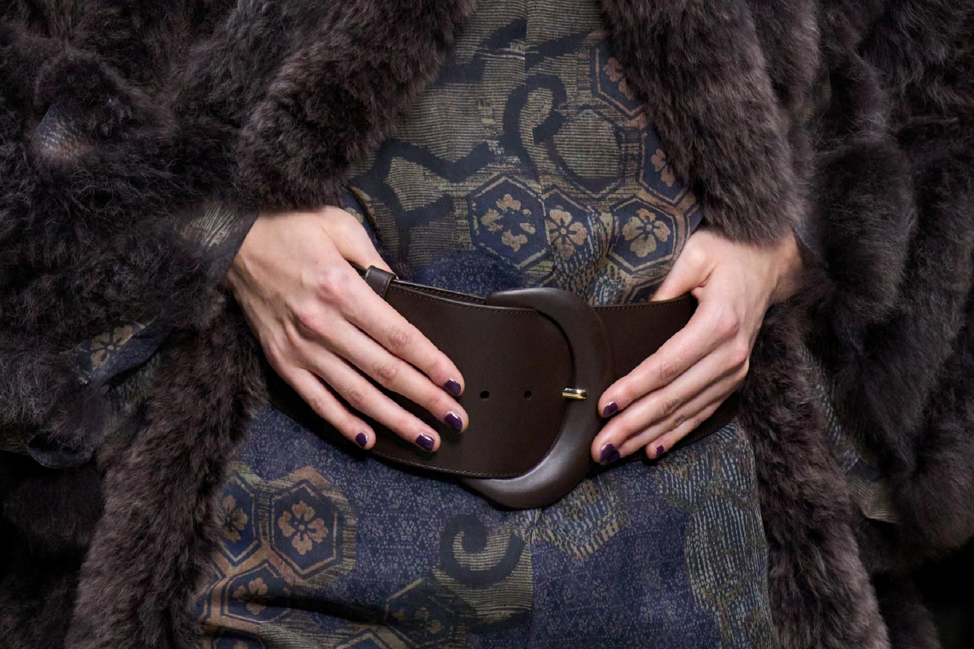 Kemer Trendleri: Sonbahar/Kış 2025’de Öne Çıkanlar