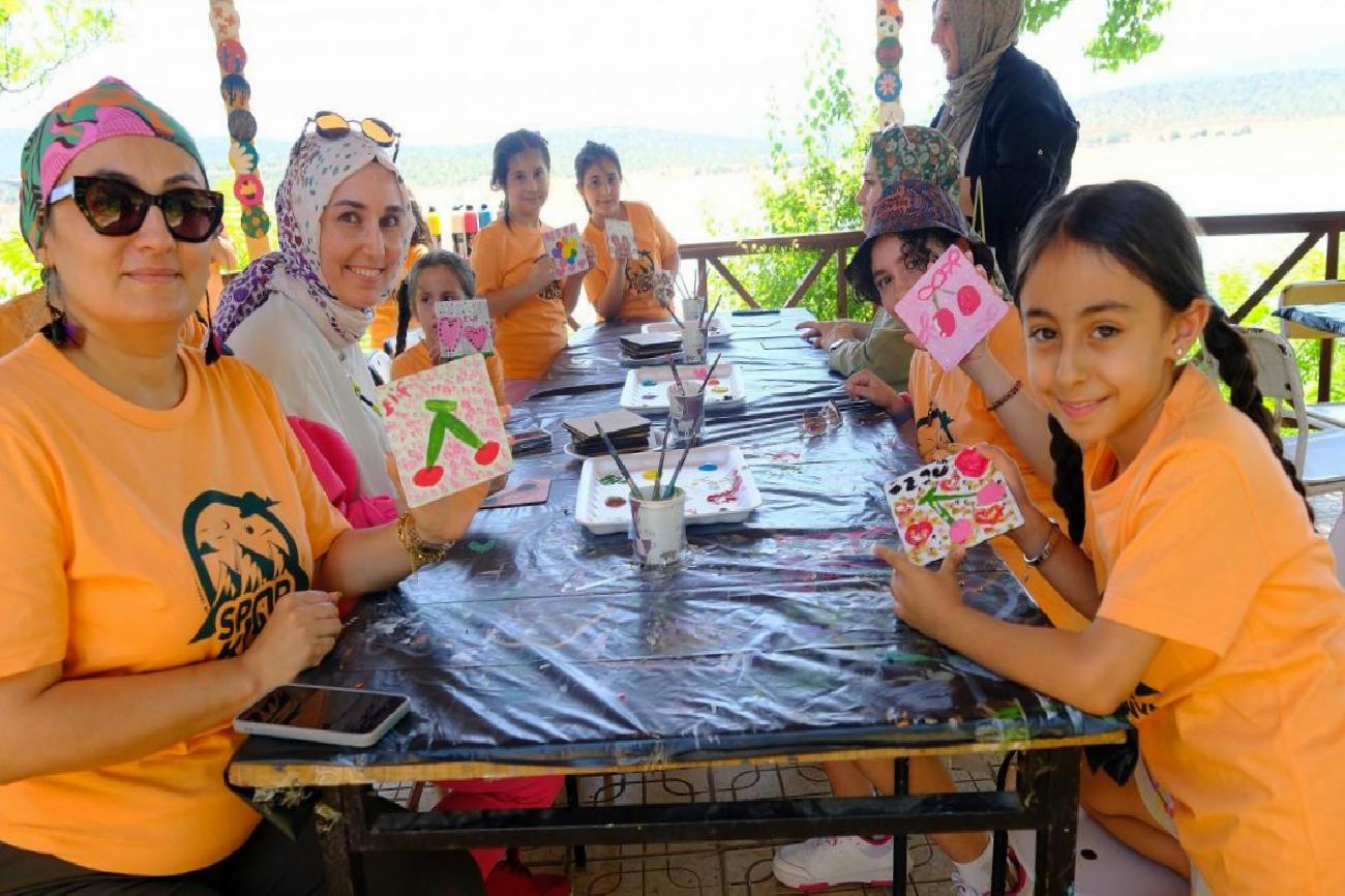 Konya'da anneler ve kızları bir arada! Eğlence dolu anlar yaşandı!