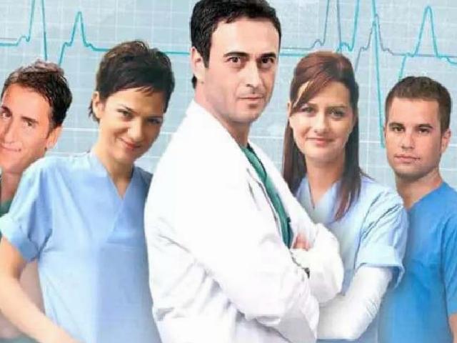 Kutsi, Doktorlar Tutkusu ve Sahne Şöhreti: Müzik ve Oyunculuk Arasında Bir Yolculuk