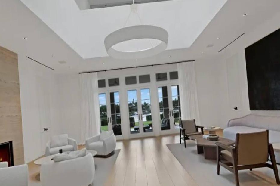 Robbie Williams'ın 30 milyon sterlin değerindeki süper lüks malikanesi göz kamaştırdı!