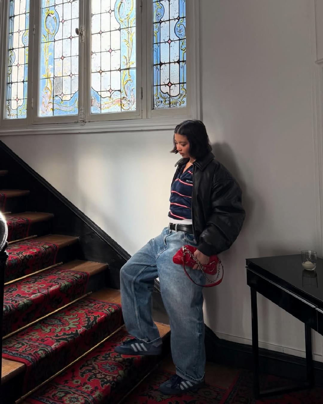 Şehir Stilinde Polo Yakaları: Günlük Şıklığa Zamansız Dokunuş