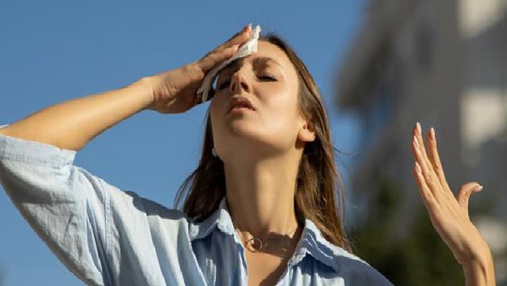 Terli kıyafetle gezenin başı belada! Gözeneklere dolup şişiyor, acısı can yakıyor